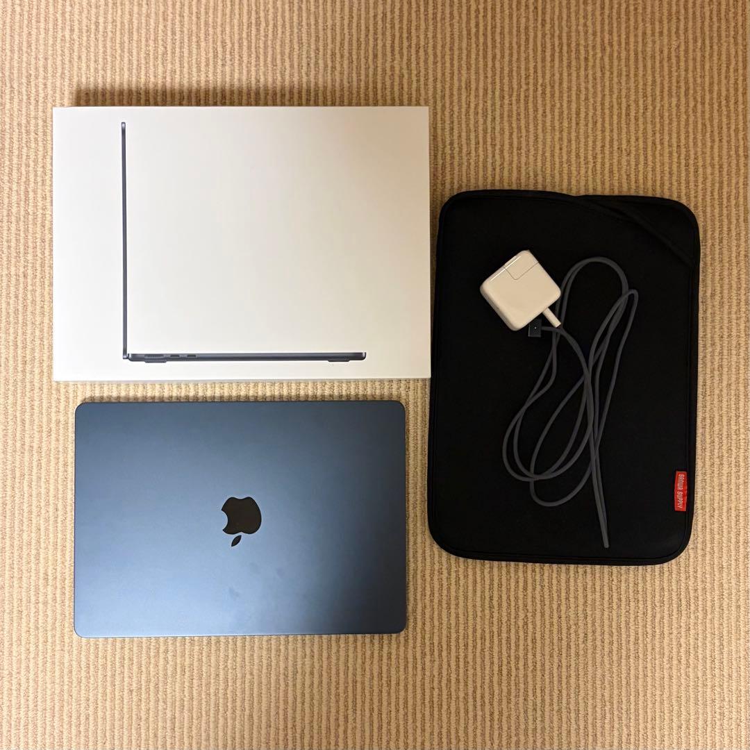 MacBookAir13.6inch 2022 M2 10コアCPU 16GB
