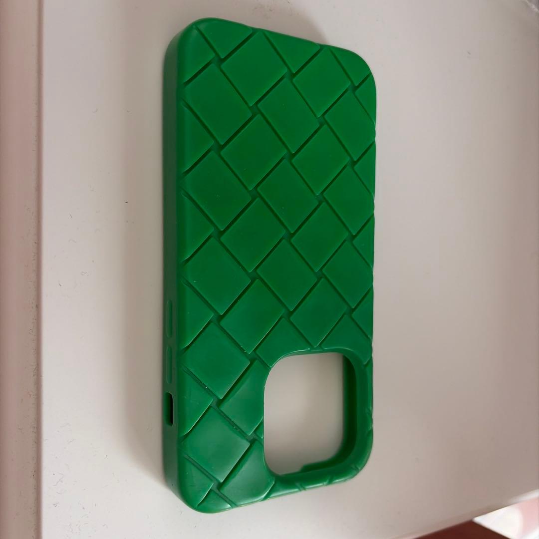 Bottega Veneta 緑色 iPhoneケース14pro