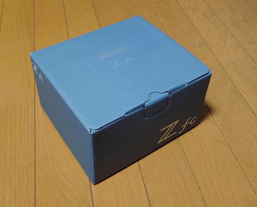 Nikon Z fc ミラーレスカメラ 本体 バッテリー2個付き
