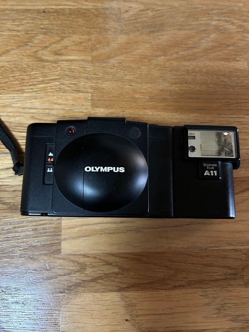 フィルムカメラ OLYMPUS XA2