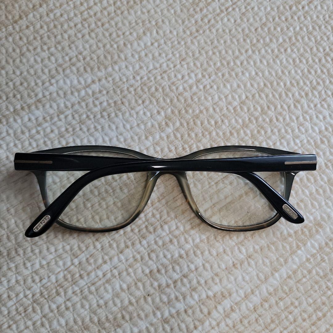 TOM FORD 伊達メガネ