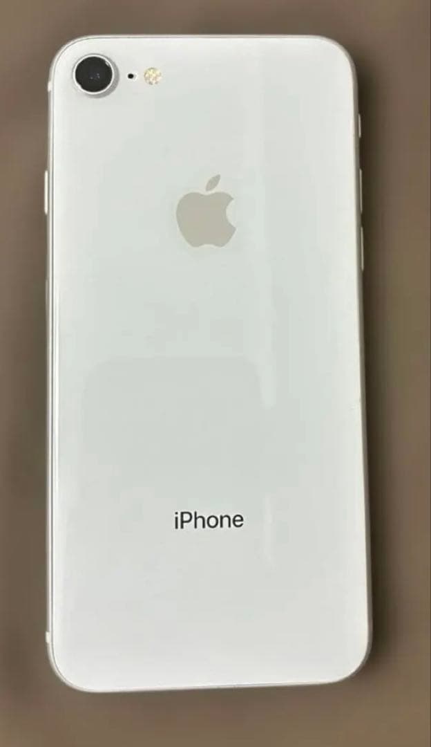 【Suhr】Apple iPhone 8ホワイト 本体