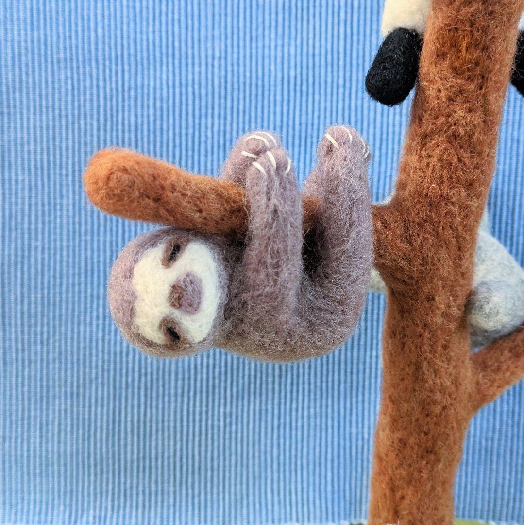 羊毛フェルト 作品 気になる木になる森の仲間たち