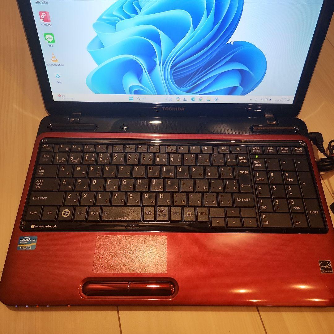 ⭐美品⭐　ノートパソコン　薄型　東芝　かわいいデザイン❗