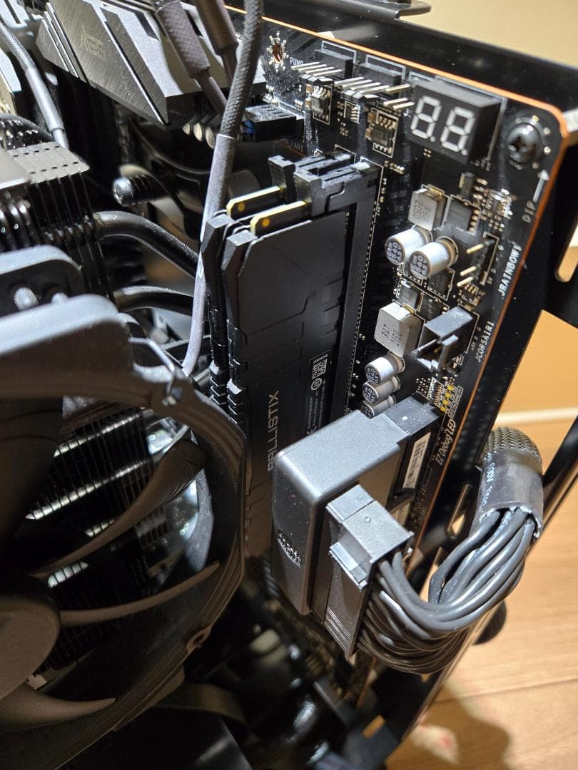 Ryzen 5900X (12コア24スレッド), Crusial 32GB