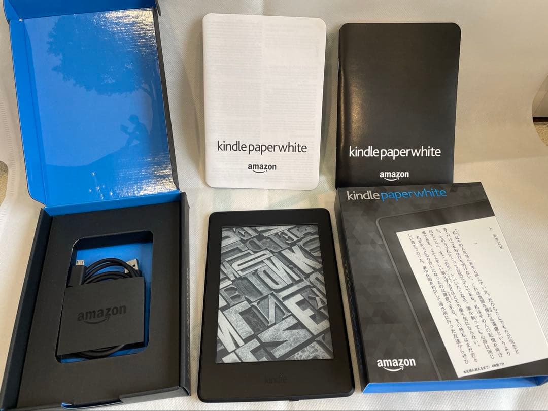 Kindle Paperwhite 本体 ブラック 充電ケーブル付き