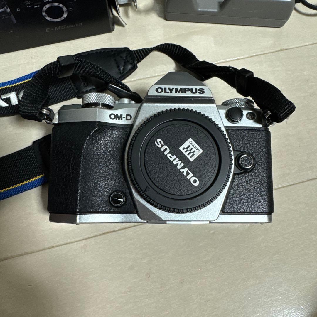 デジタルカメラ OLYMPUS OM-D E-M5 Mark II
