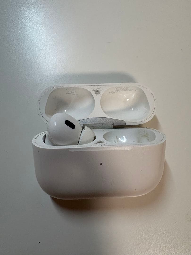AirPods Pro 本体➕左耳のみ　ケース追加購入可能