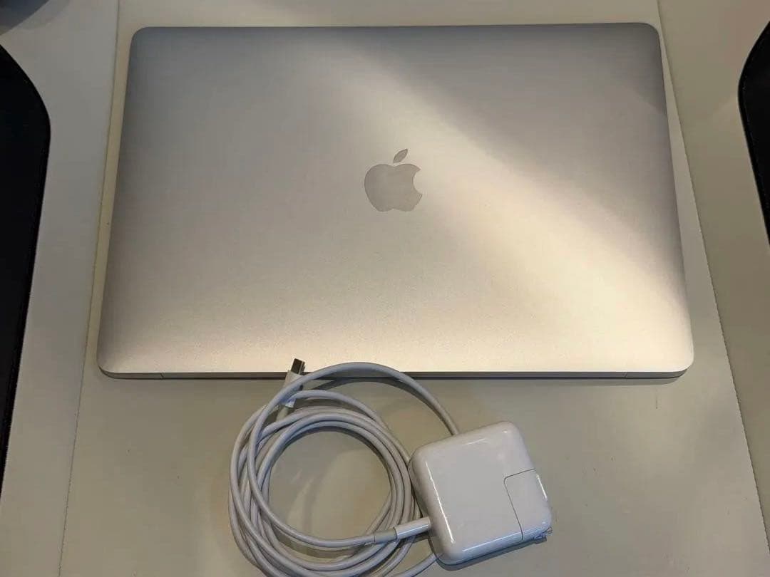 Apple MacBook Air (M1, 2020) シルバーJIS