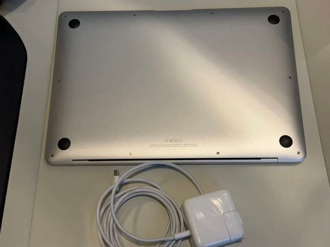 Apple MacBook Air (M1, 2020) シルバーJIS