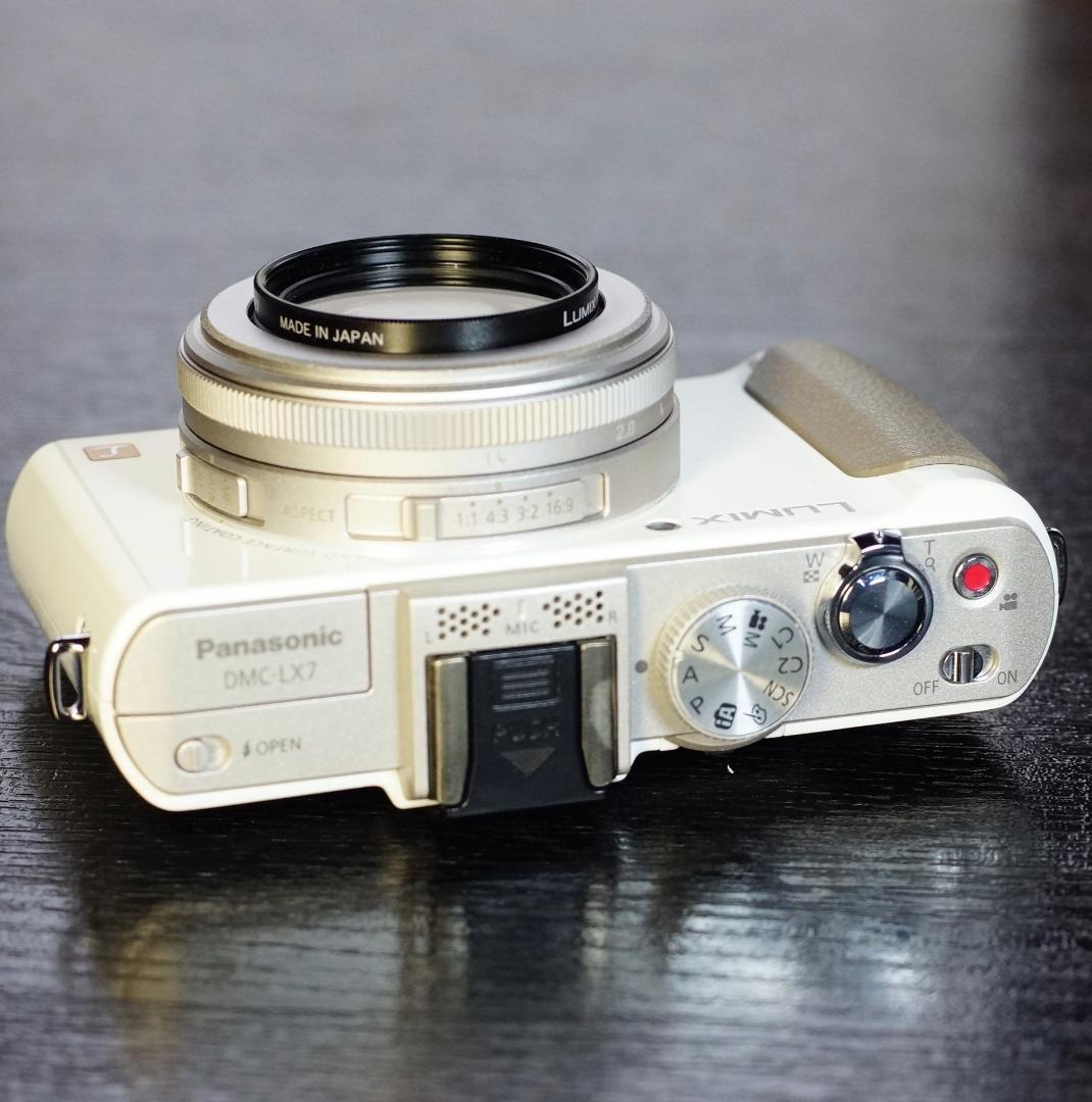 デジタルカメラ Panasonic LUMIX DMC-LX7