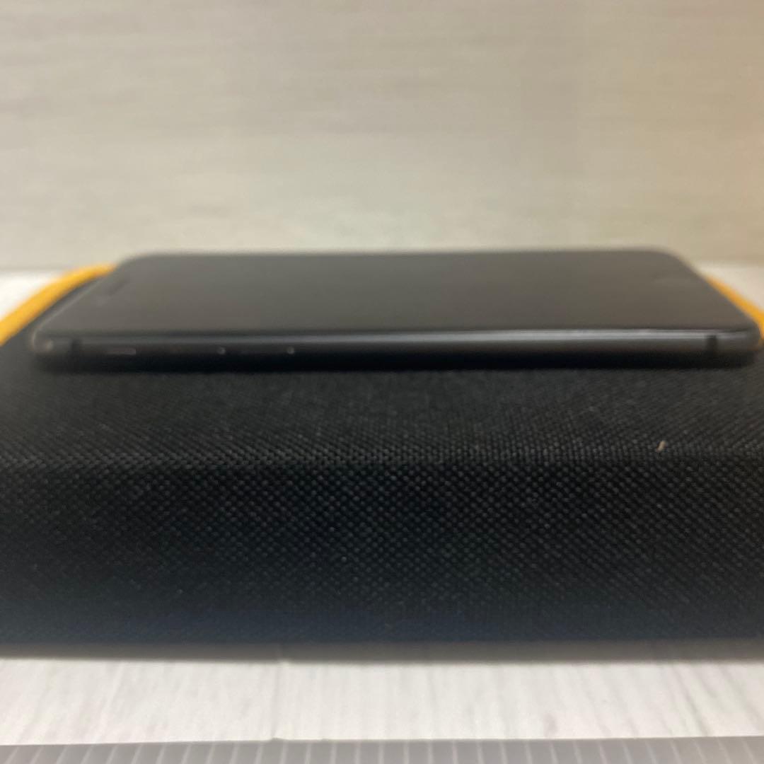 ② iPhone 8 64GB 本体のみ 動作良好 バッテリー89％