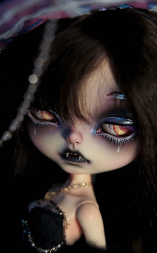 カスタムブライス 人形 ダークスイート 特別 海外作家様 スペシャル 泣き魔女