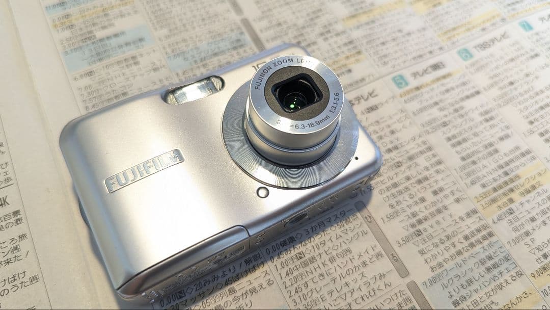FUJIFILM A100 デジタルカメラ 単三電池 動作品