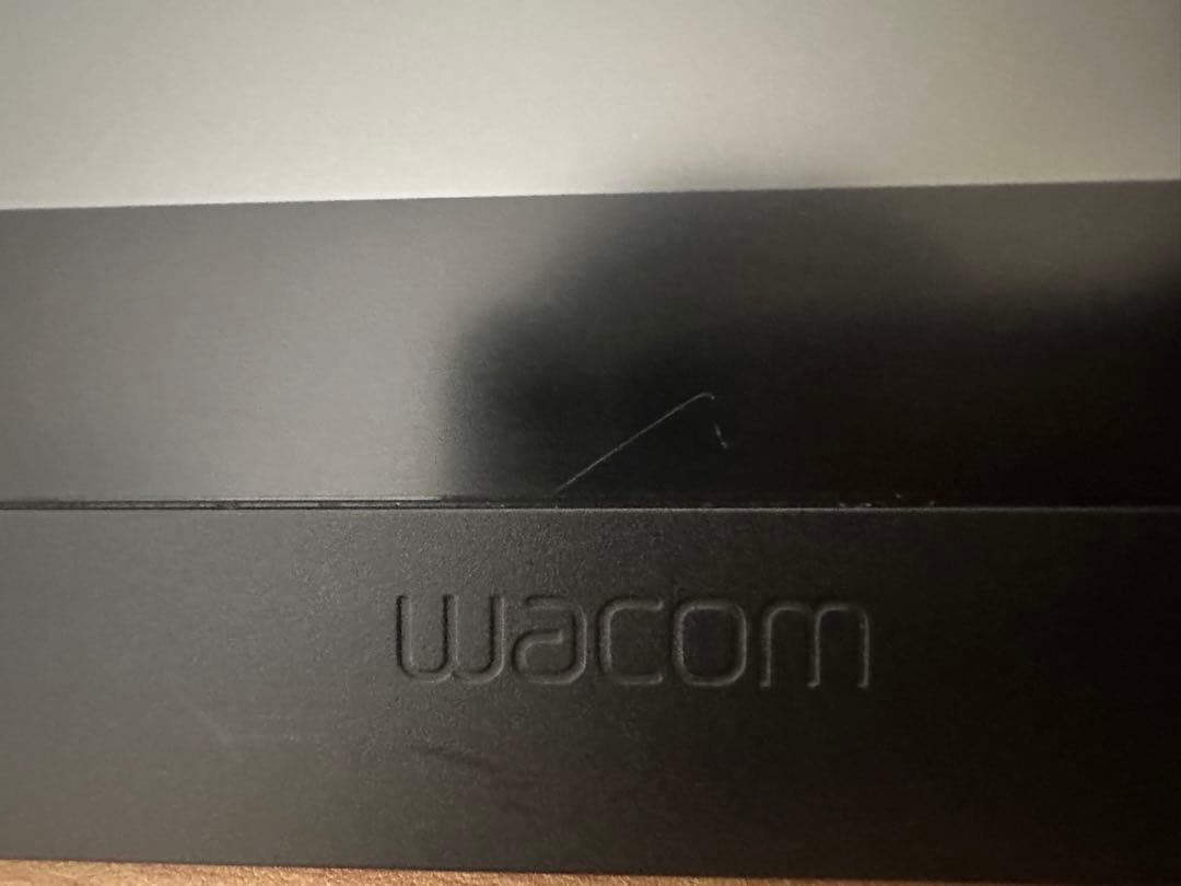 Wacom Cintiq 16 液晶ペンタブレット 本体 ペンなし