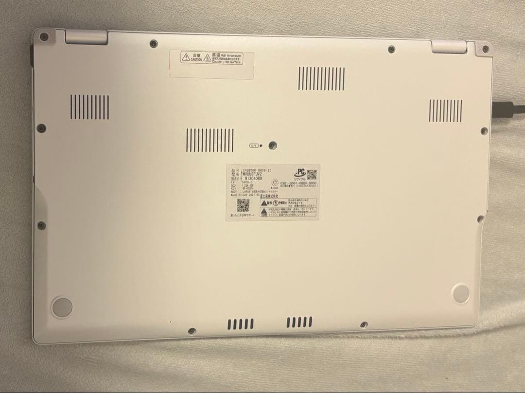 富士通 LIFEBOOK UH08/E3 i5