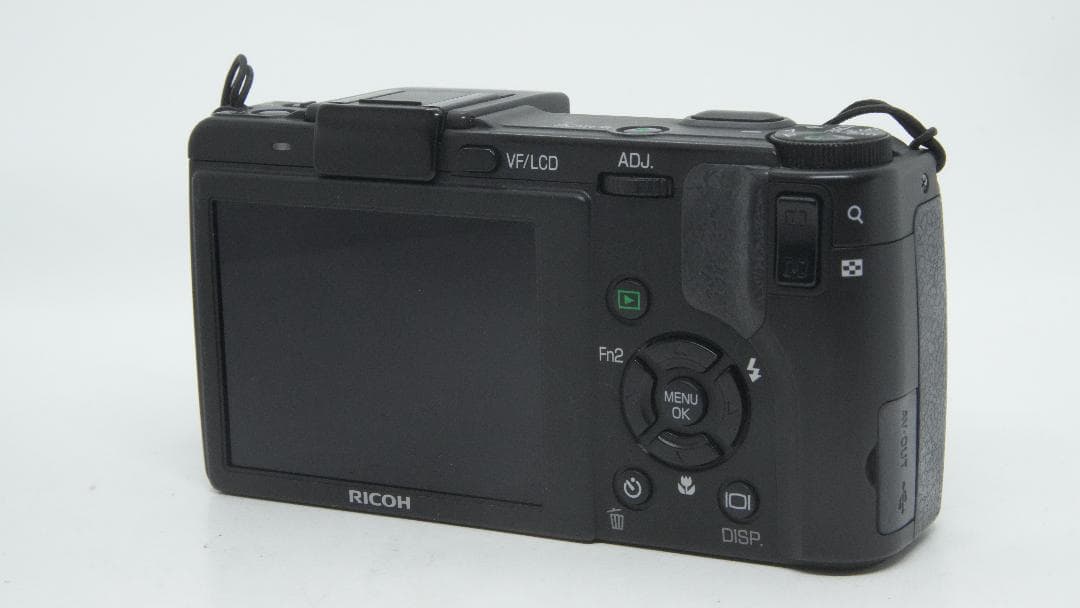 【B3027】 RICOH GX200 ブラック リコー