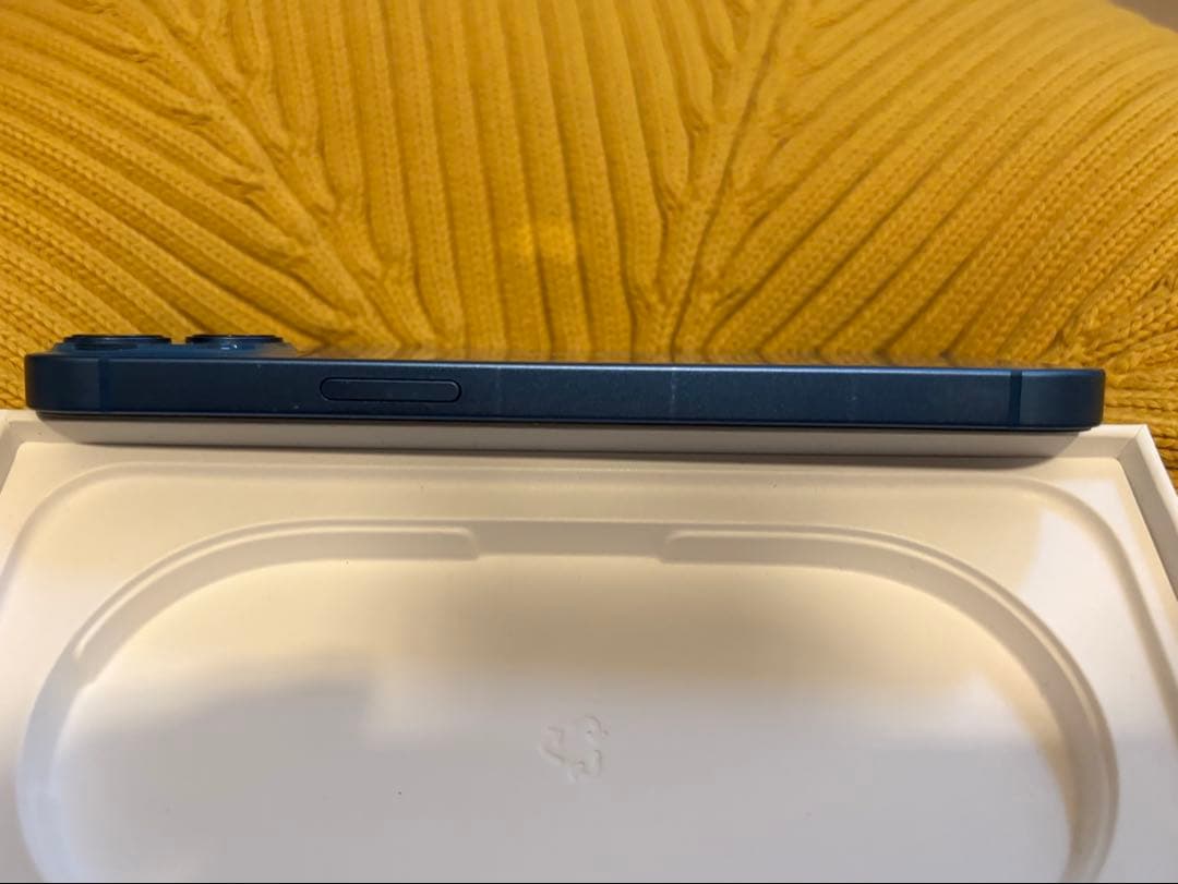 iPhone13　256GB　本体　ブルー