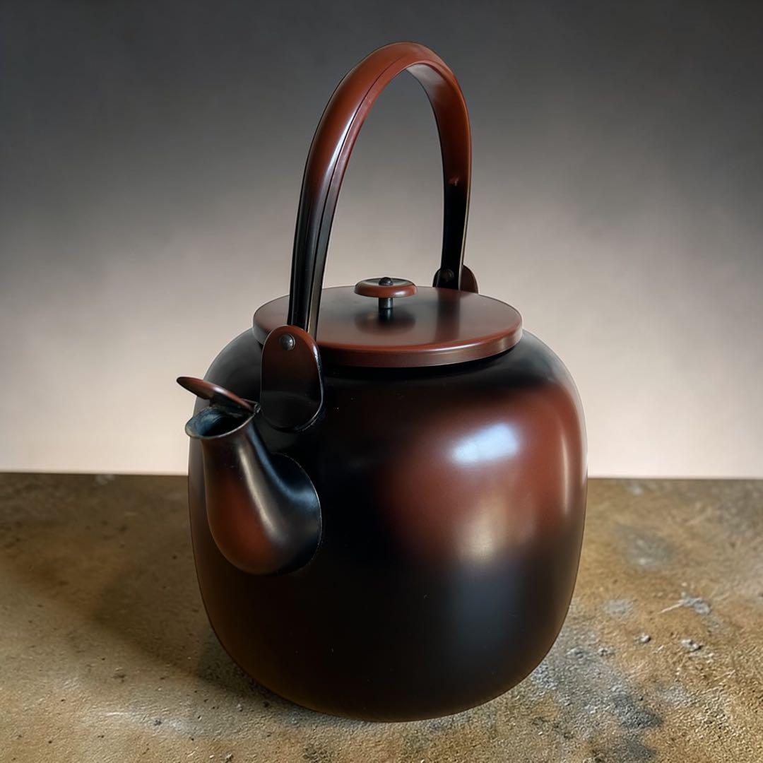 水屋道具　茶道具　腰黒水注薬缶（口蓋付）