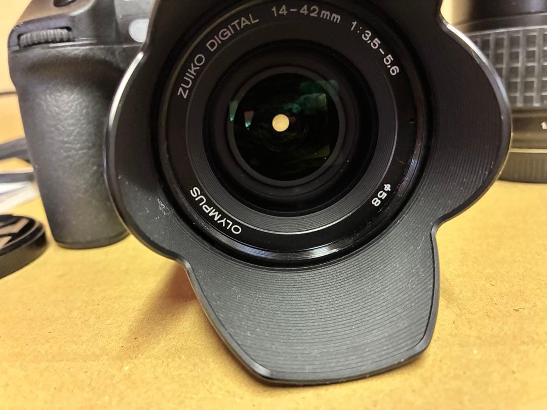 OLYMPUSデジタル一眼レフ　E-3