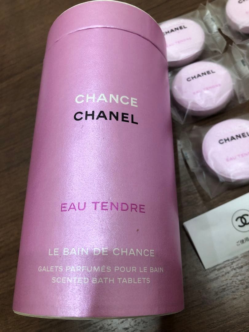 ら*ね様 CHANEL Eau Tendre バス用タブレット　9個　箱あり
