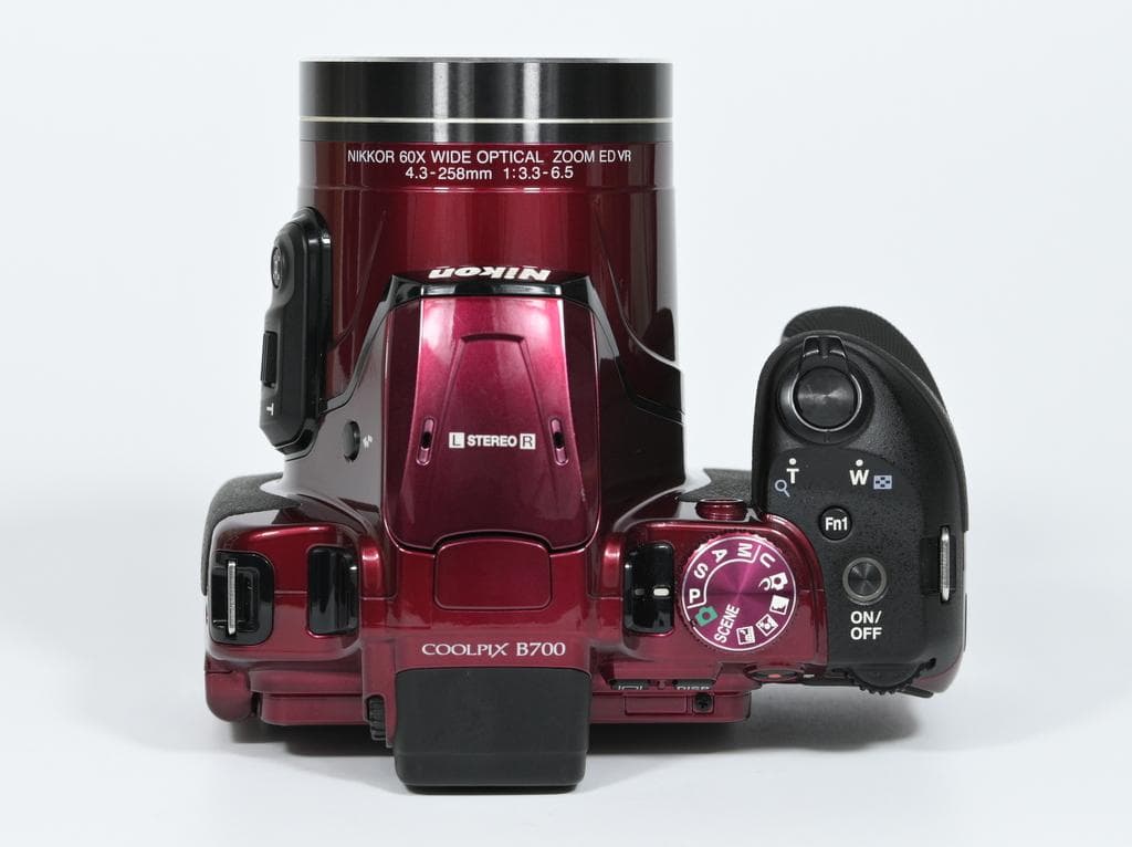 【美品】 ニコン　Nikon COOLPIX B700 レッド