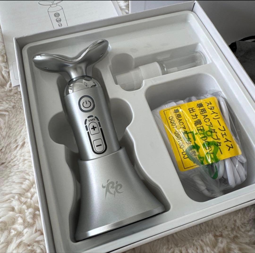 ルネサンス　スタイリーフェイス　StylyFale　EMS 美顔器