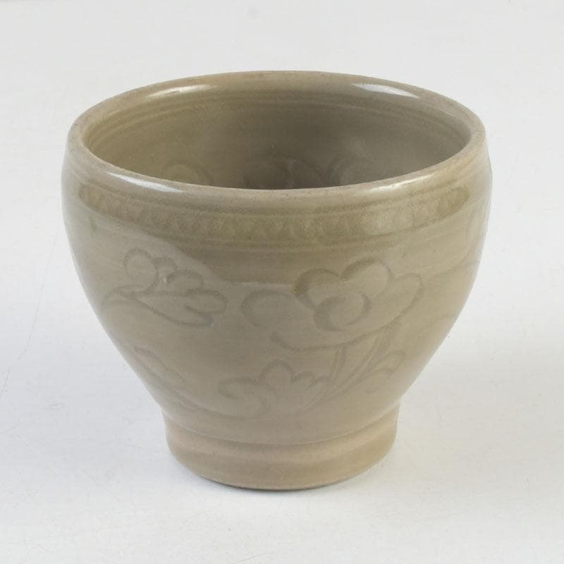 中国　龍泉窯　青磁　印刻花文　茶碗　V　9984