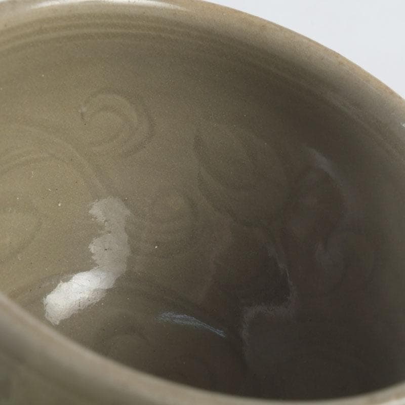 中国　龍泉窯　青磁　印刻花文　茶碗　V　9984