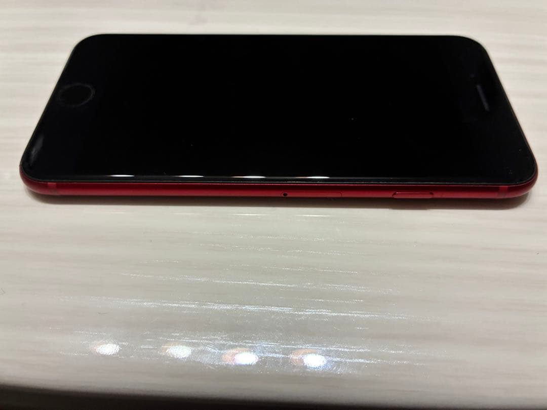 【美品】iPhone SE3 赤色　64GB SIMフリー
