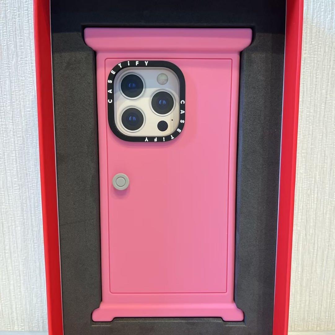 新品CASETiFY ドラえもん どこでもドア　iphone15 Pro ケース