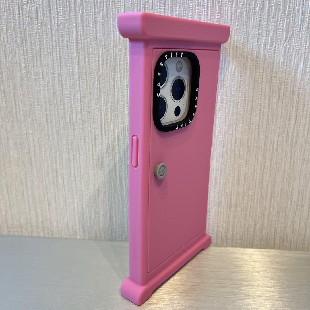 新品CASETiFY ドラえもん どこでもドア　iphone15 Pro ケース