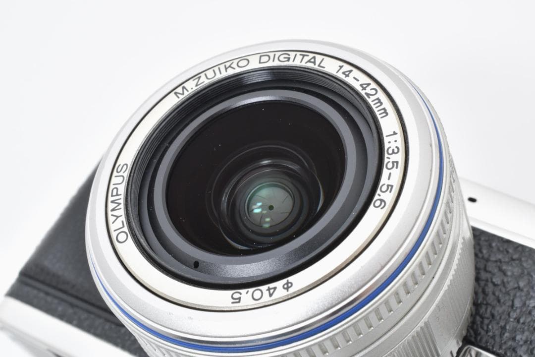 ■ 美品 ■ オリンパス　 OLYMPUS PEN E-P1 《S数747枚》