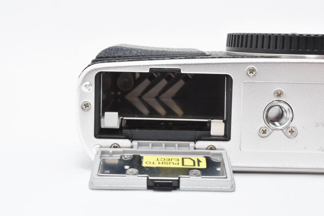 ■ 美品 ■ オリンパス　 OLYMPUS PEN E-P1 《S数747枚》