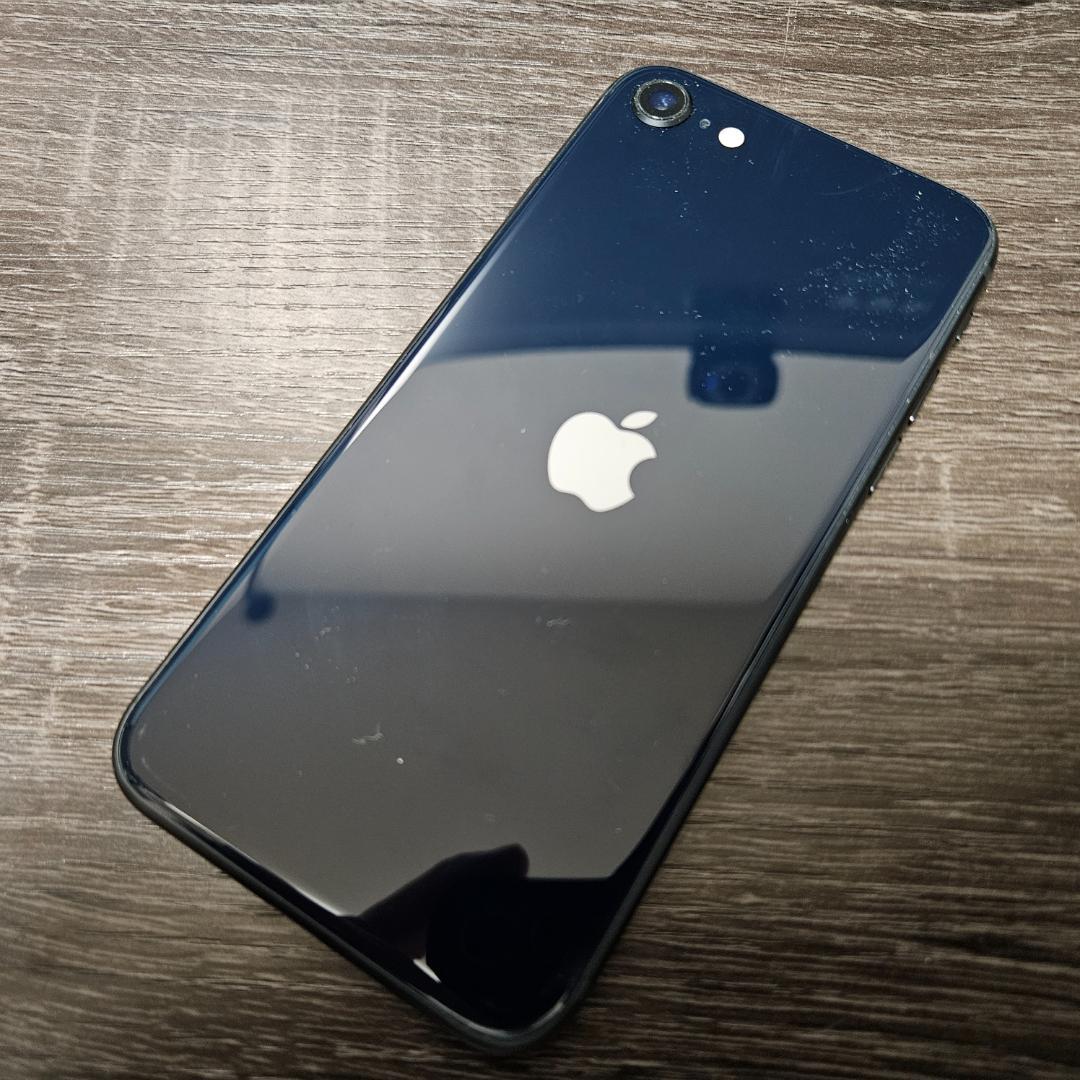 iPhone SE 第3世代 64GB 純正 バッテリー100% SIMフリー
