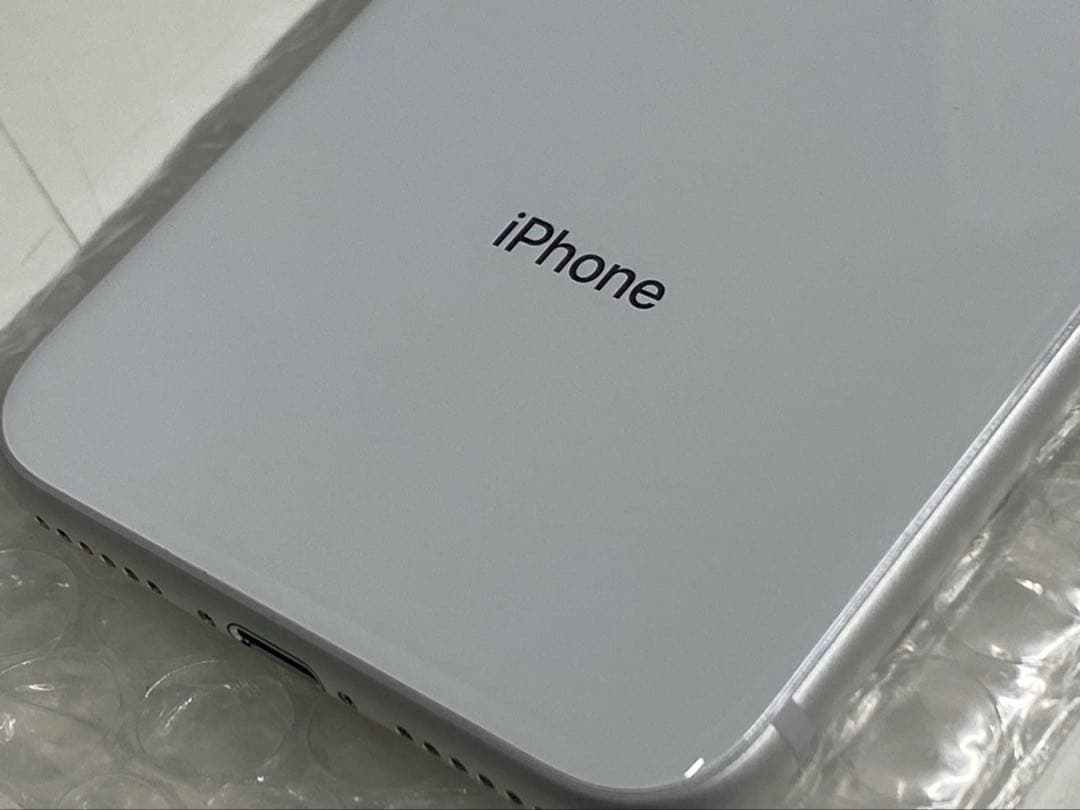 中古♪iPhone 8 64GB シルバー SIMロック解除済み