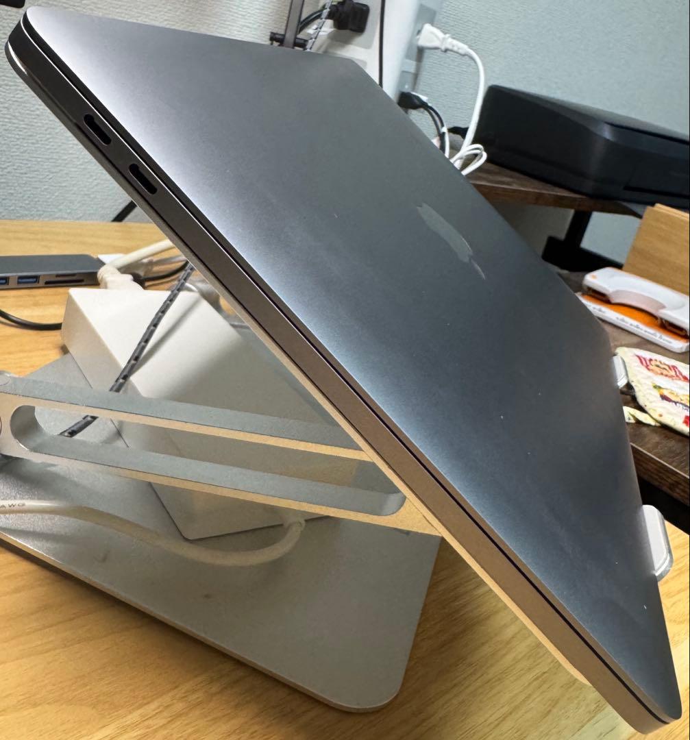 MacBook Pro 13インチ(2020)Core i7/16GB/1TB
