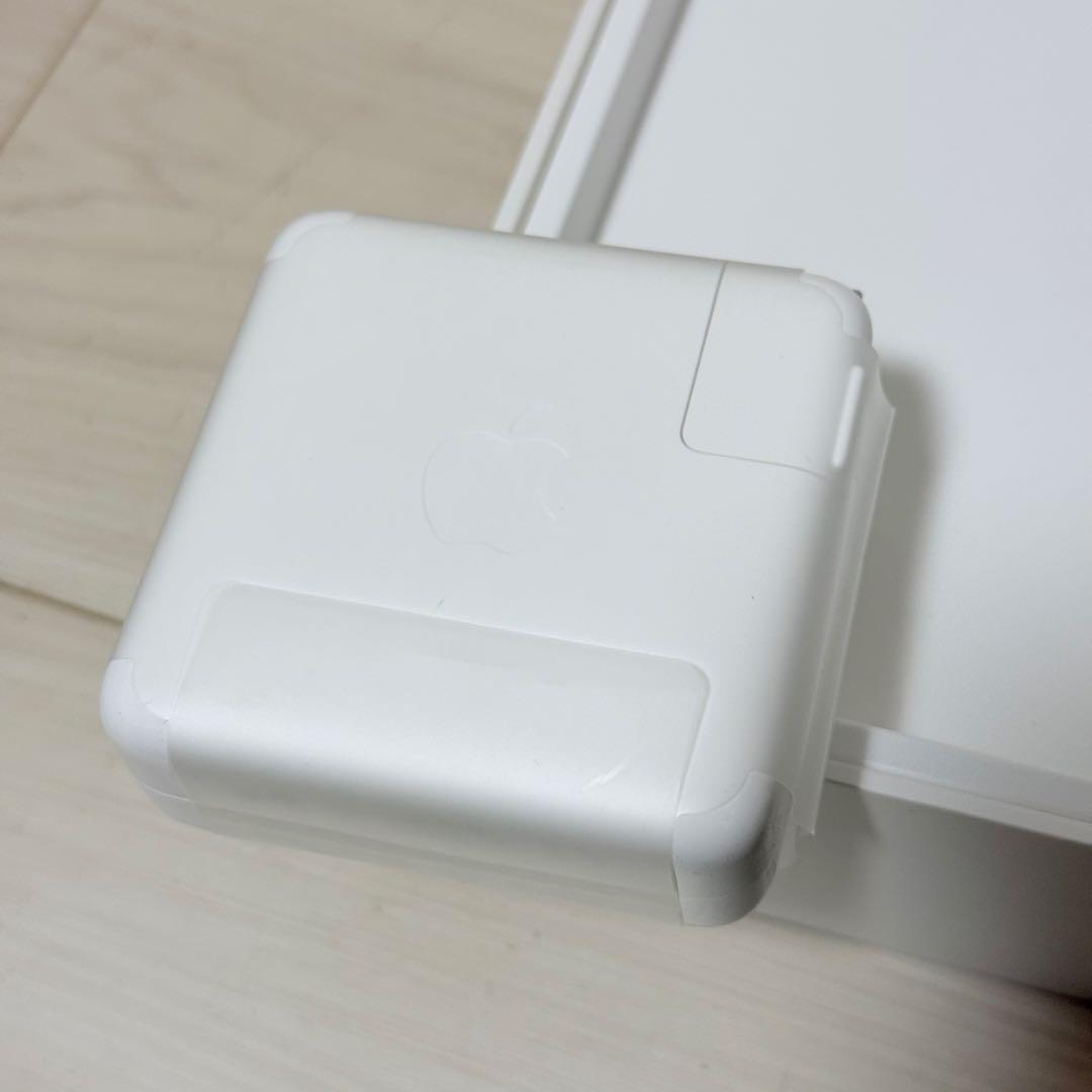 MacBook Pro 13インチ core i7 16GB 256GB
