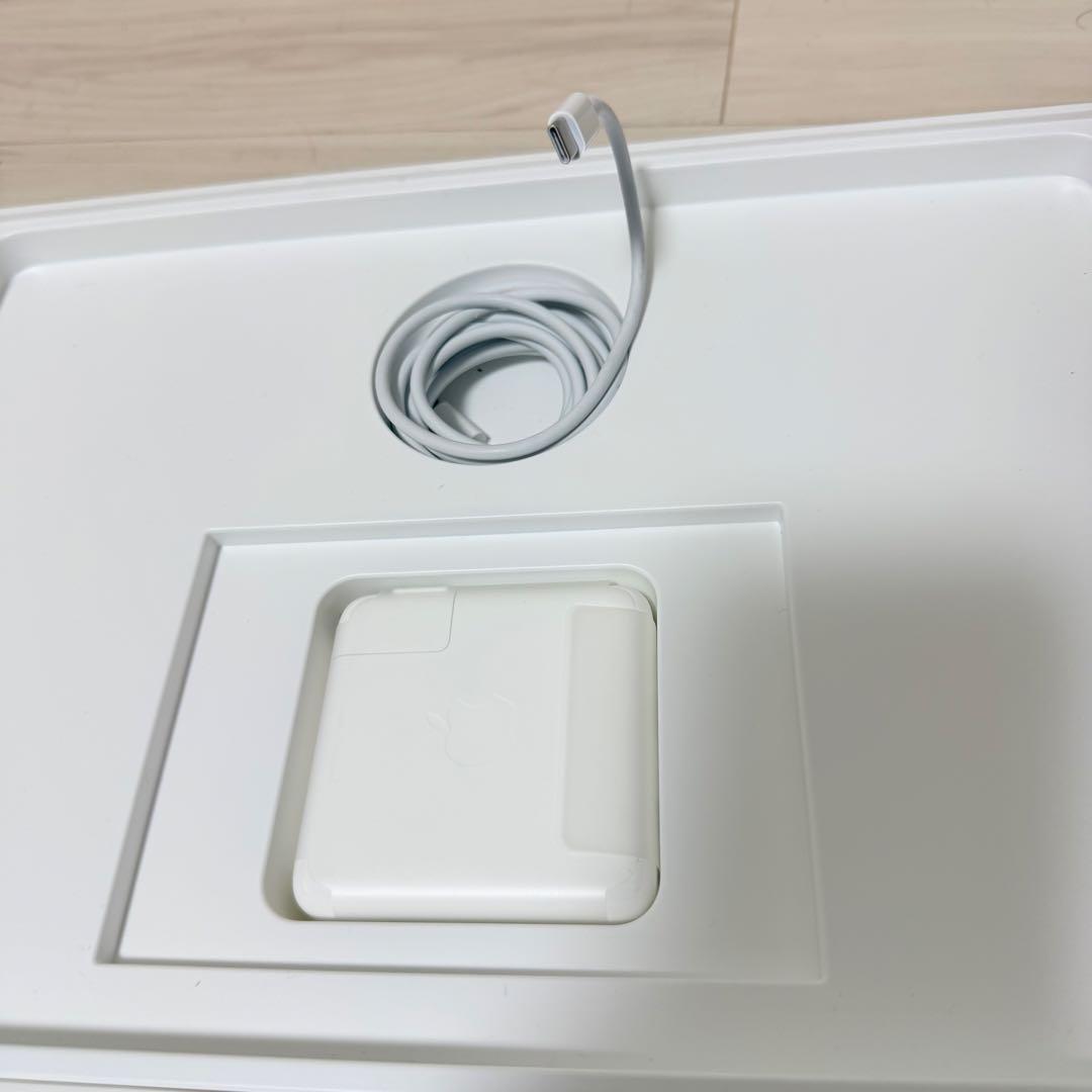 MacBook Pro 13インチ core i7 16GB 256GB