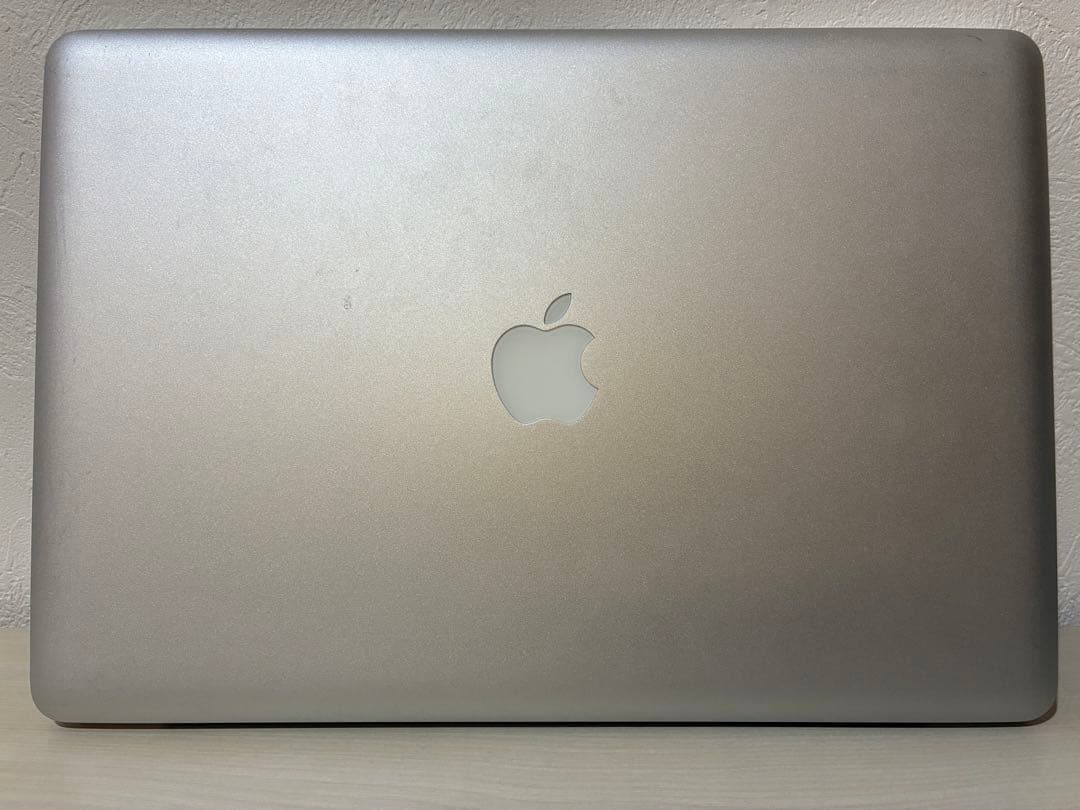 MacBook Pro 15インチ　＋　Apple Magic Mouse