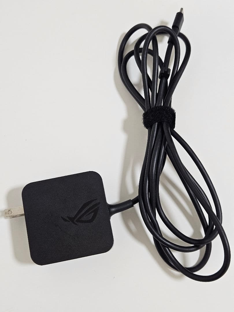 美品 ASUS ROG Ally Z1 Extreme 16GB 512GB