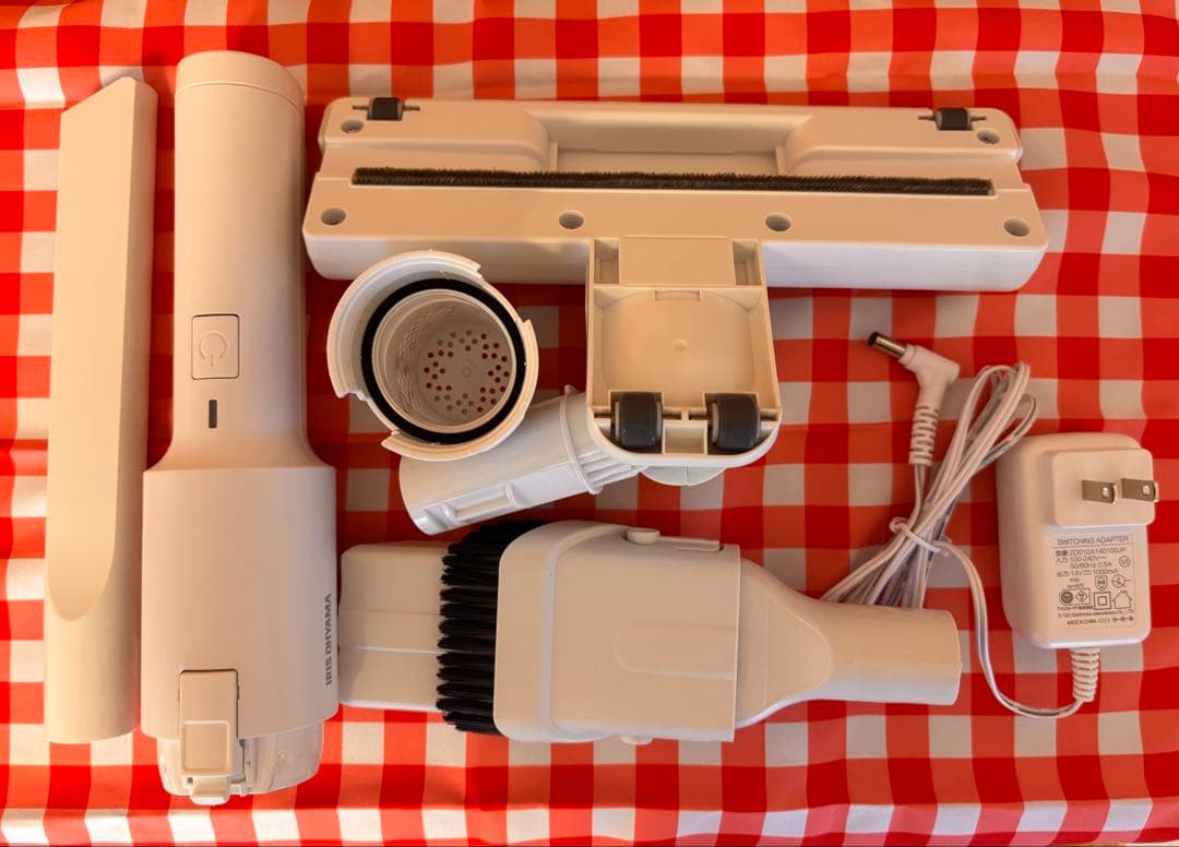 （美品）充電式ハンディークリーナー・サイクロン