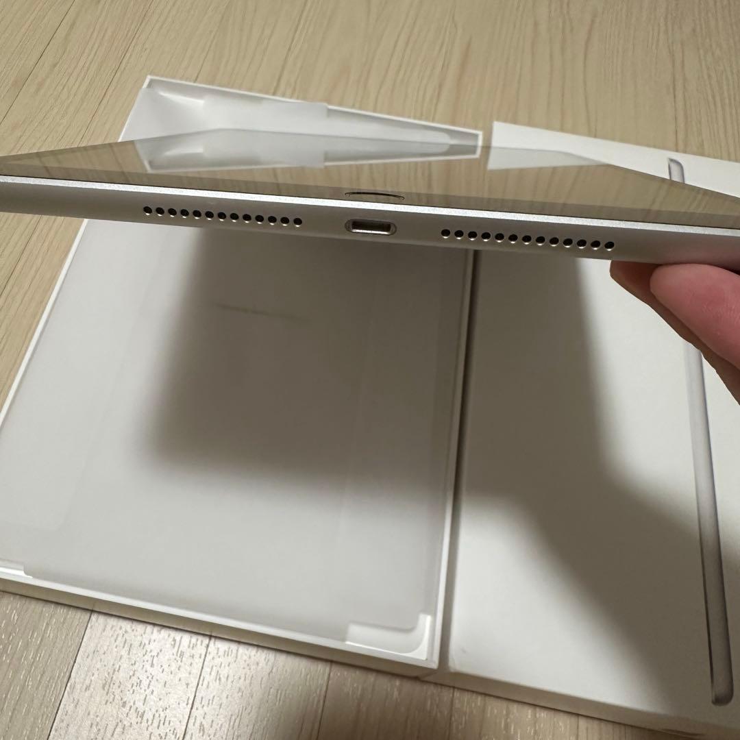 Apple iPad （第9世代）64GB タッチペン＋ケース