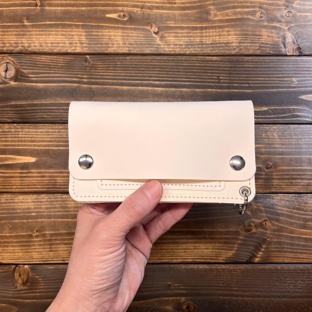 トラッカーウォレット　ミドル　ハンドメイド　革財布　ホワイト