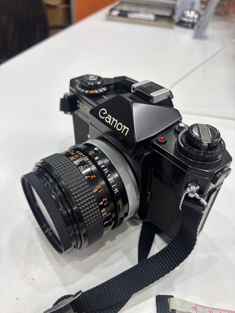 K428【アンティーク】Canon EF 一眼レフカメラ