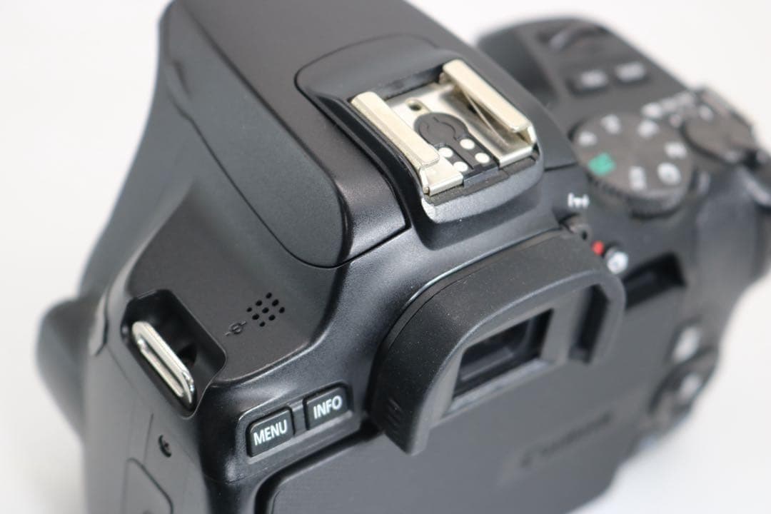 超美品 【Canon EOS Kiss X10 ダブルレンズセット】 安心保証◎