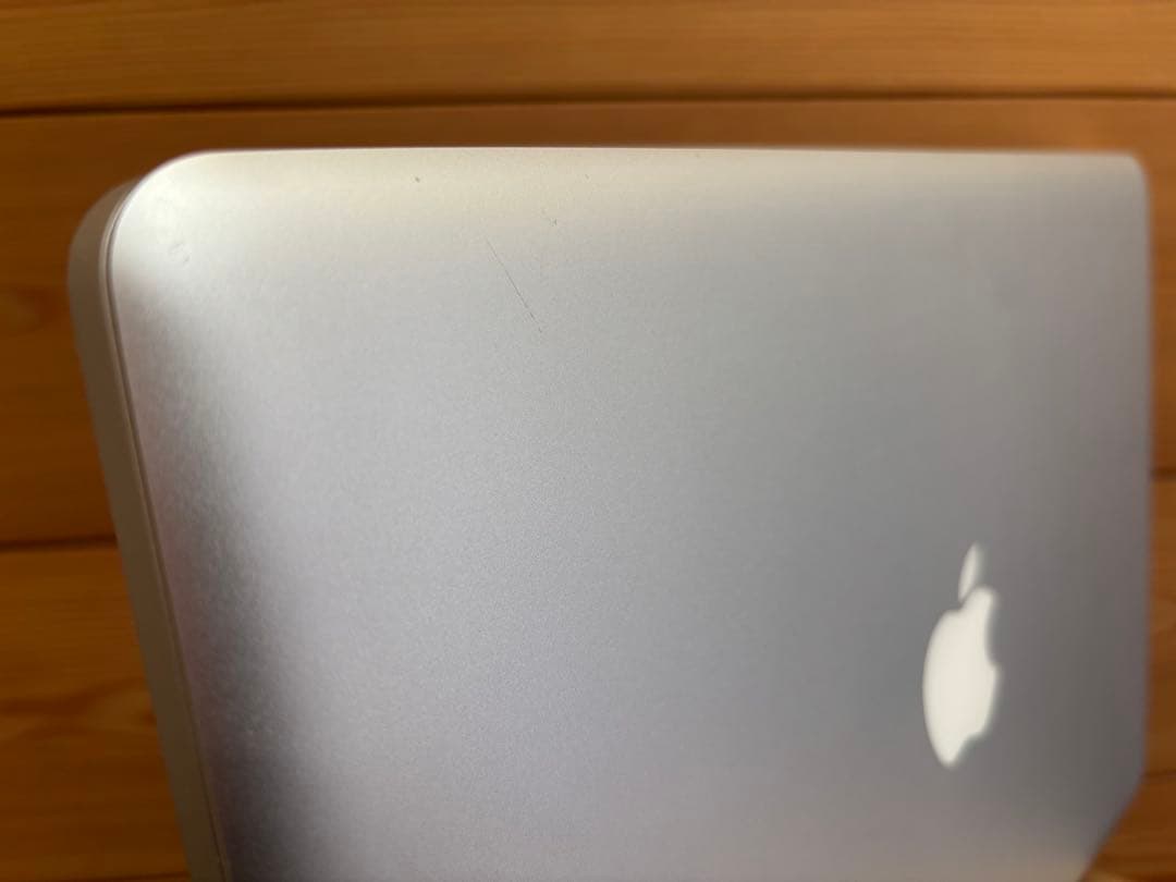 Apple MacBook 13インチ Late2008 MB466J/A