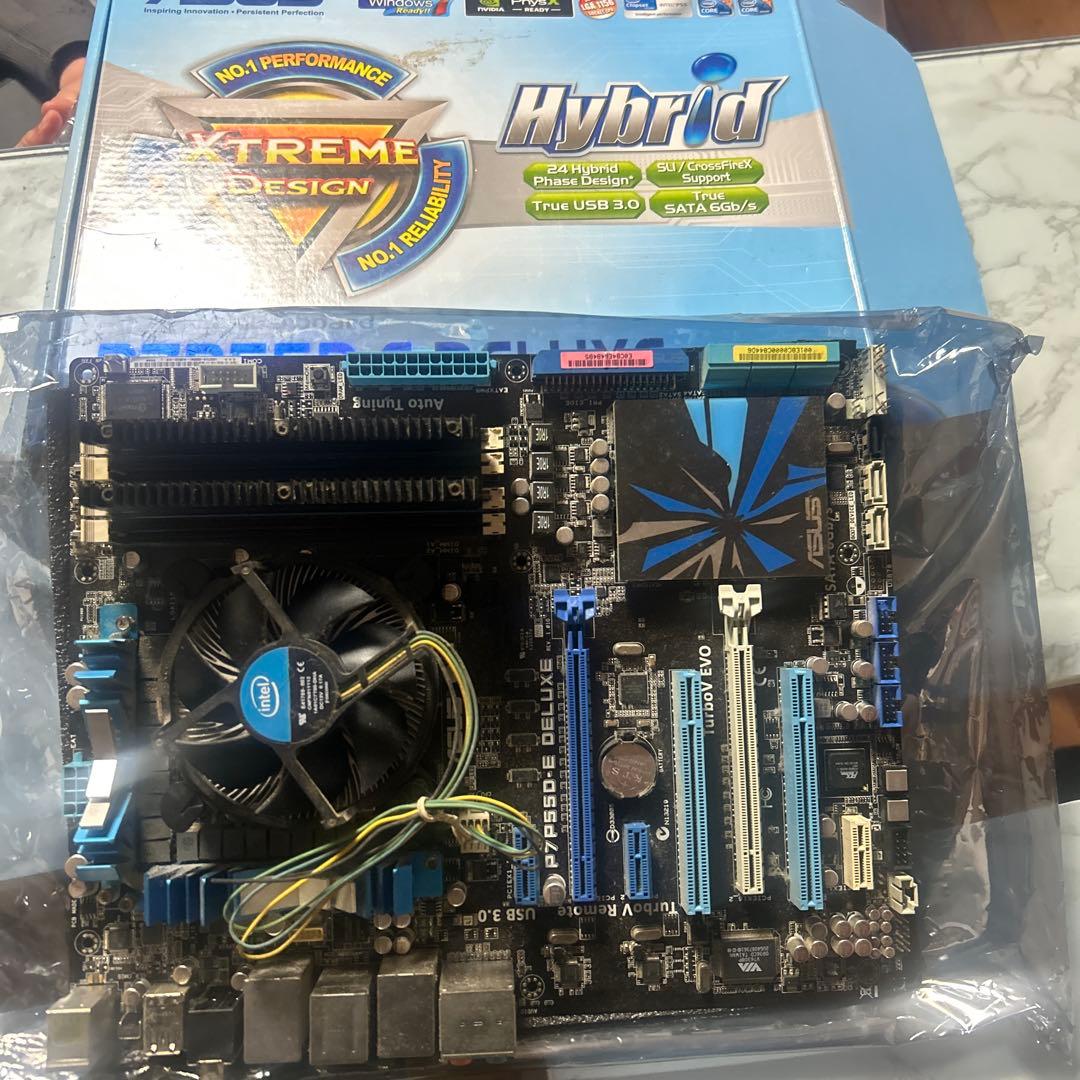 ASUS P7P55D-E DELUXE マザーボード
