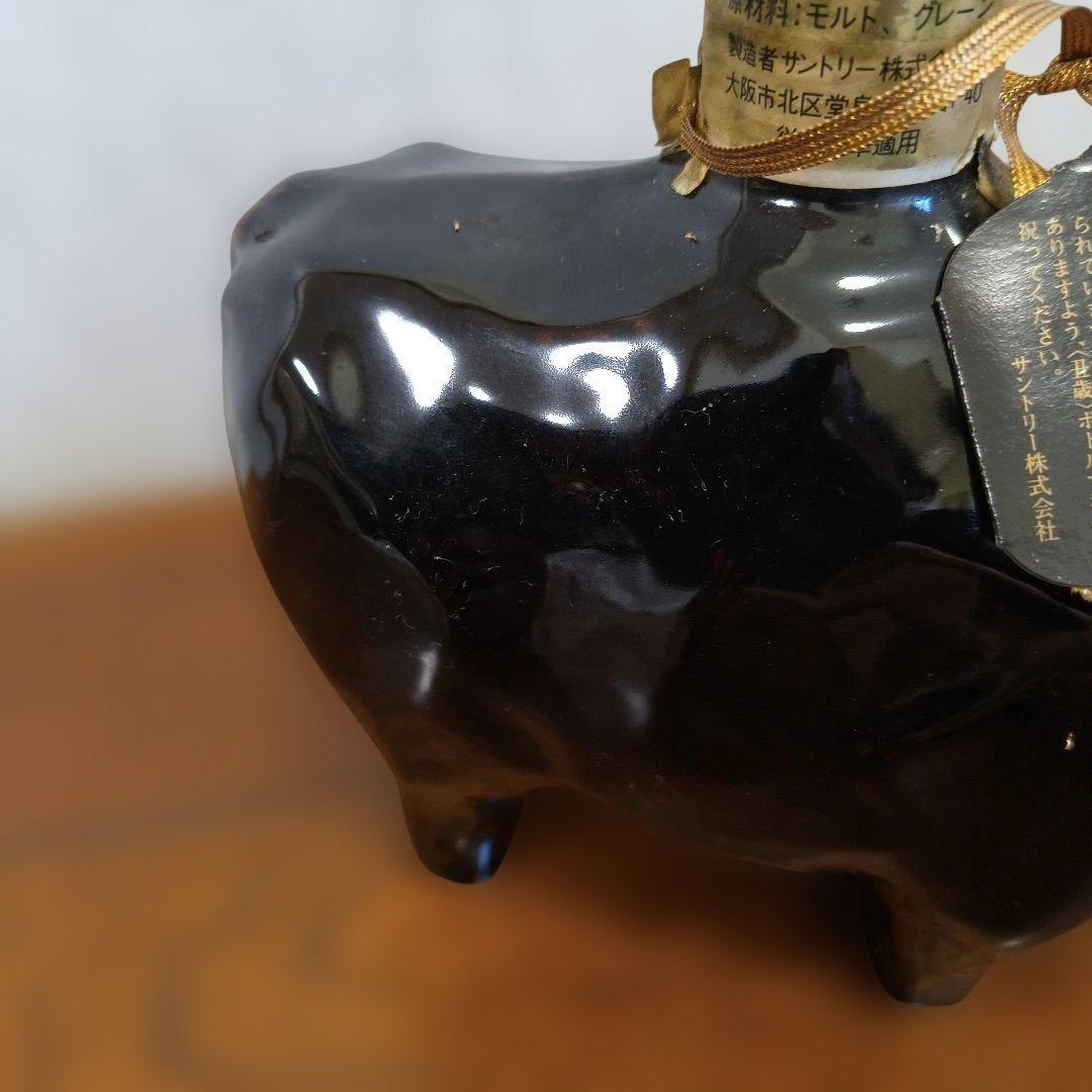 干支ボトル　丑年　昭和60年古酒Old Whisky 牛の陶器ボトル 750ml