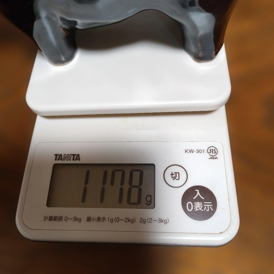 干支ボトル　丑年　昭和60年古酒Old Whisky 牛の陶器ボトル 750ml